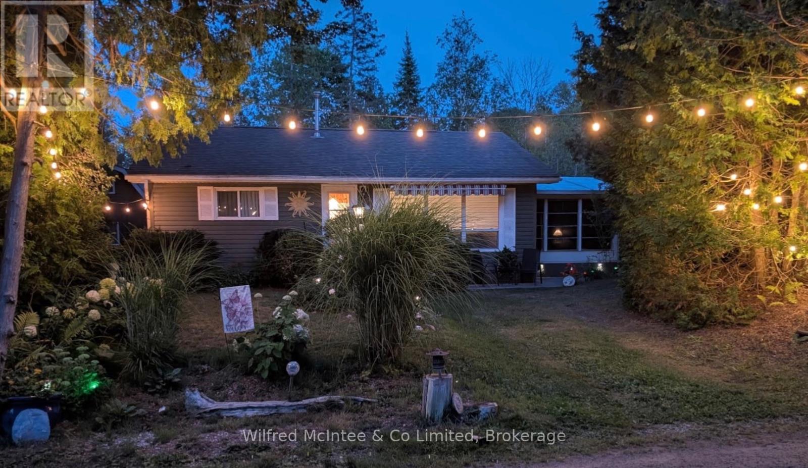 32 MOHAWK DRIVE - 46