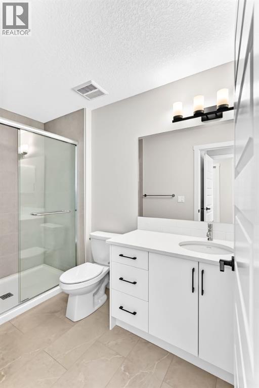 1069 Bayview Crescent SW - Image 16