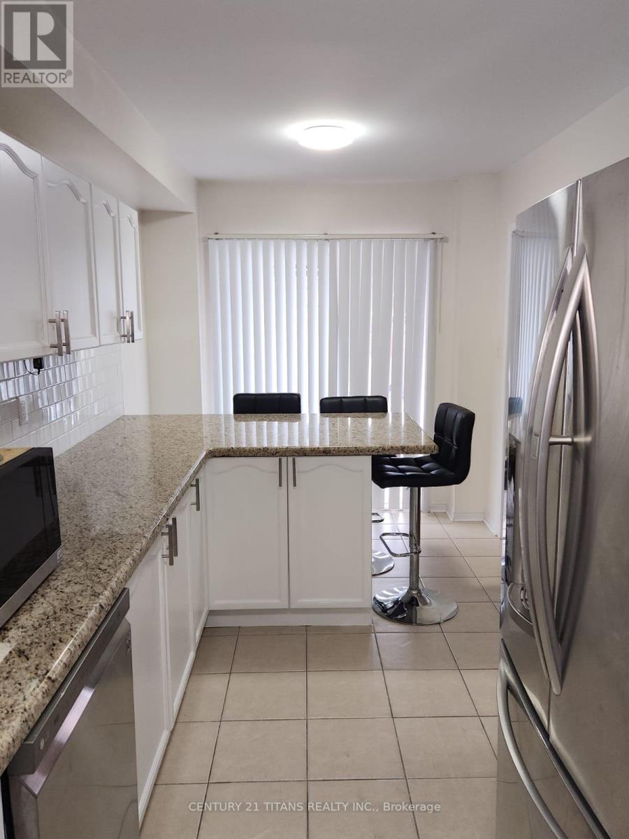 69 RAMPART CRESCENT - Image 8