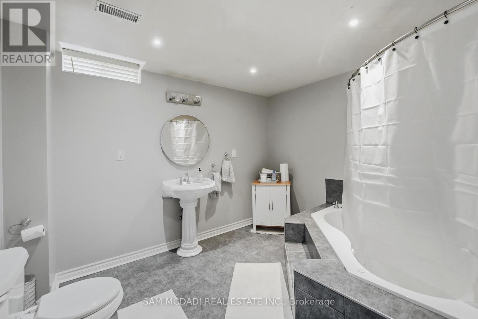 3605 TRELAWNY CIRCLE - Image 36