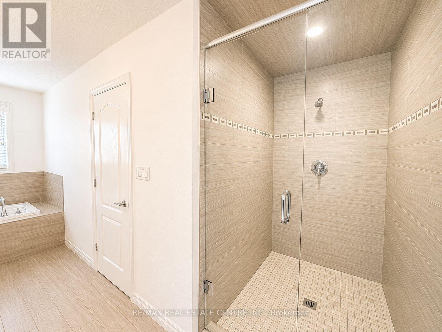 1029 MOY CRESCENT - Image 42