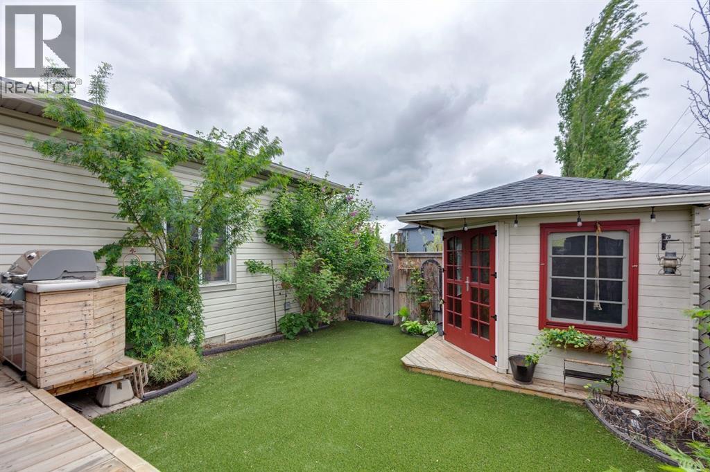 902 Williamstown Boulevard NW - 2