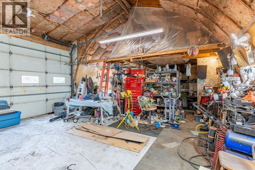 106 2 Street NE - Image 37