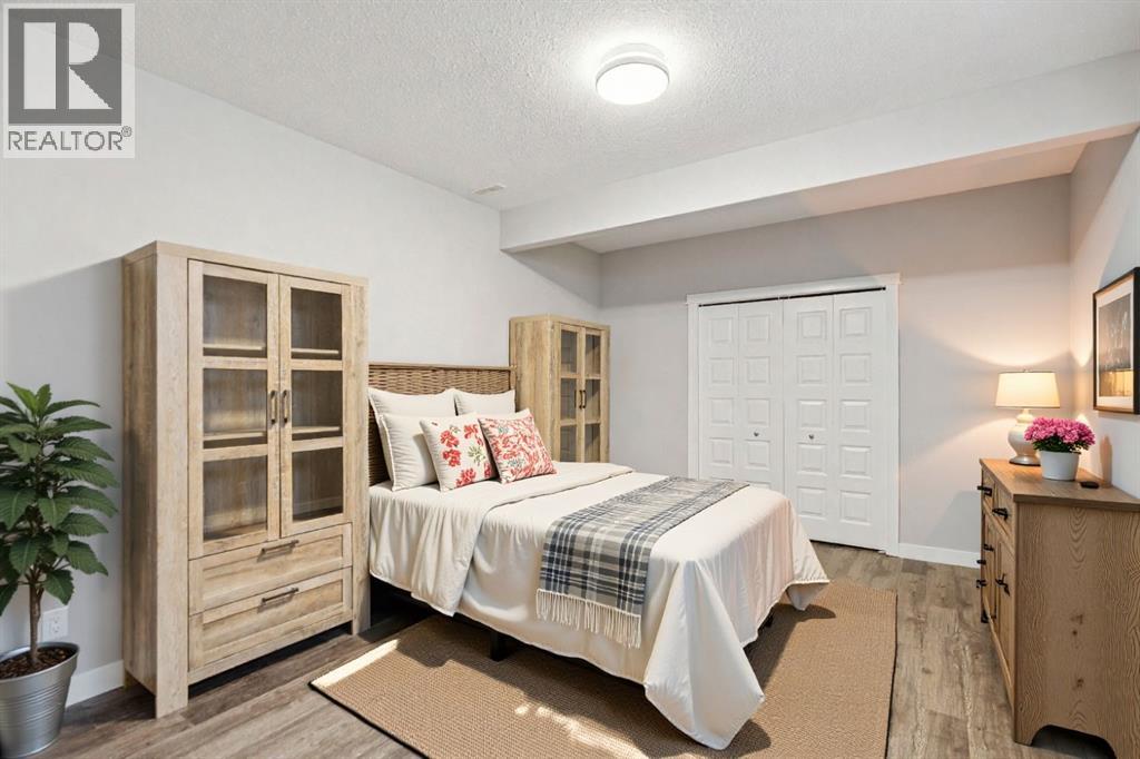 902 Williamstown Boulevard NW - Image 32