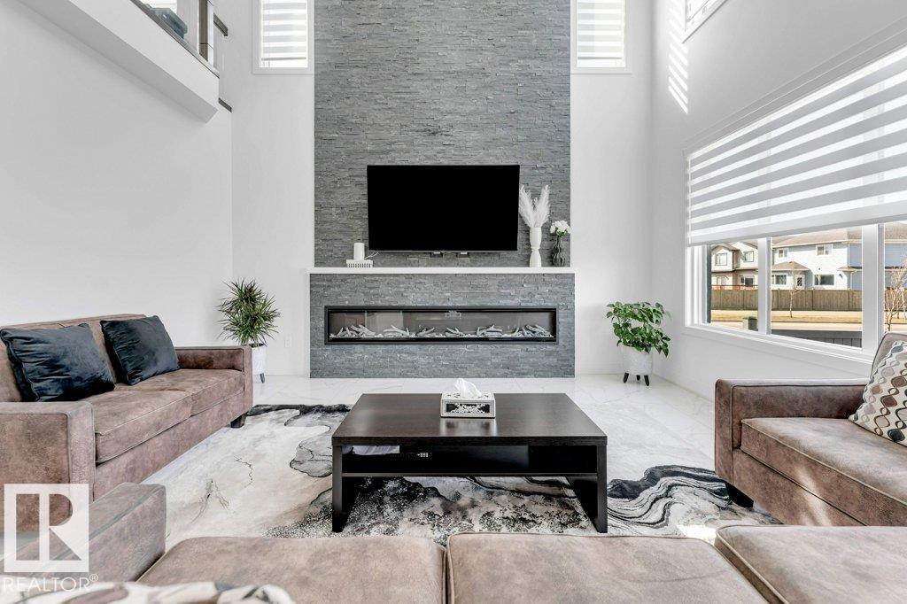 424 33 AV NW - 9
