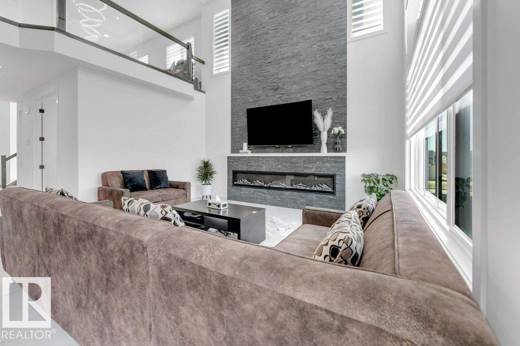 424 33 AV NW - 10