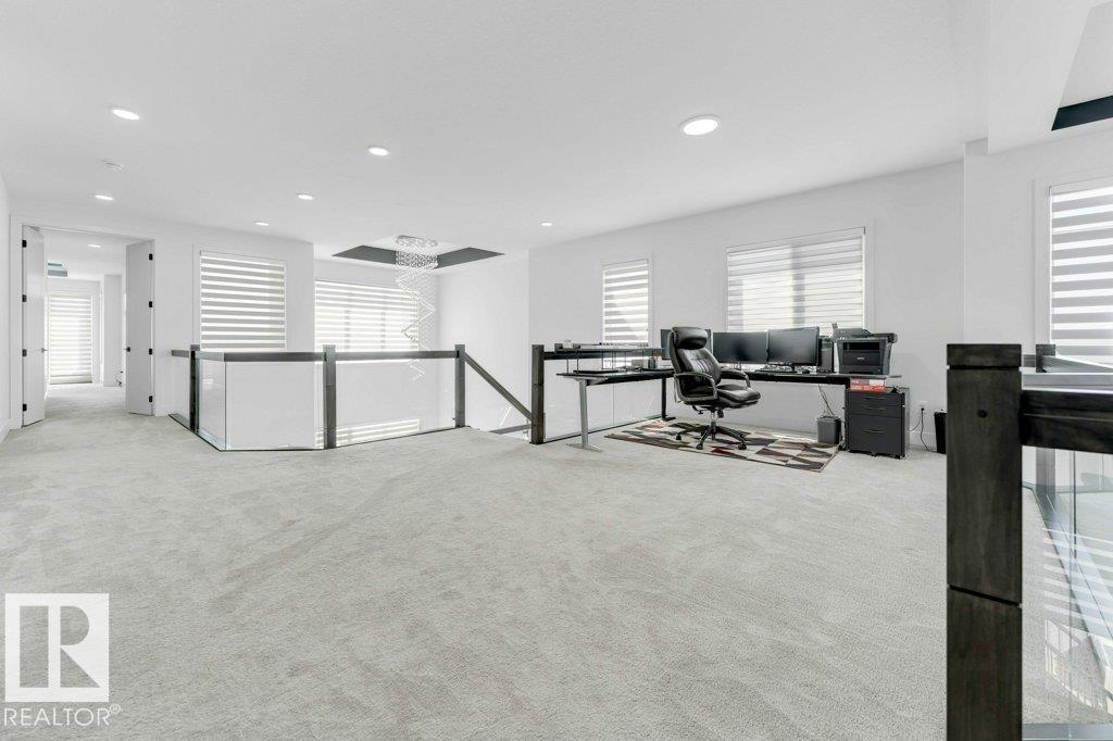 424 33 AV NW - 34