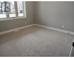 28 Sycamore Drive, Tillsonburg, ON N4G5R9 Photo 19