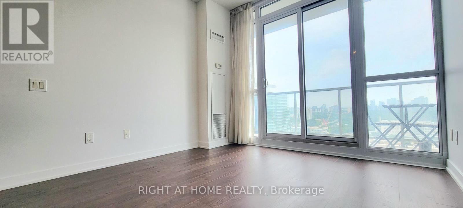 #2703 121 MCMAHON DRIVE - Image 7