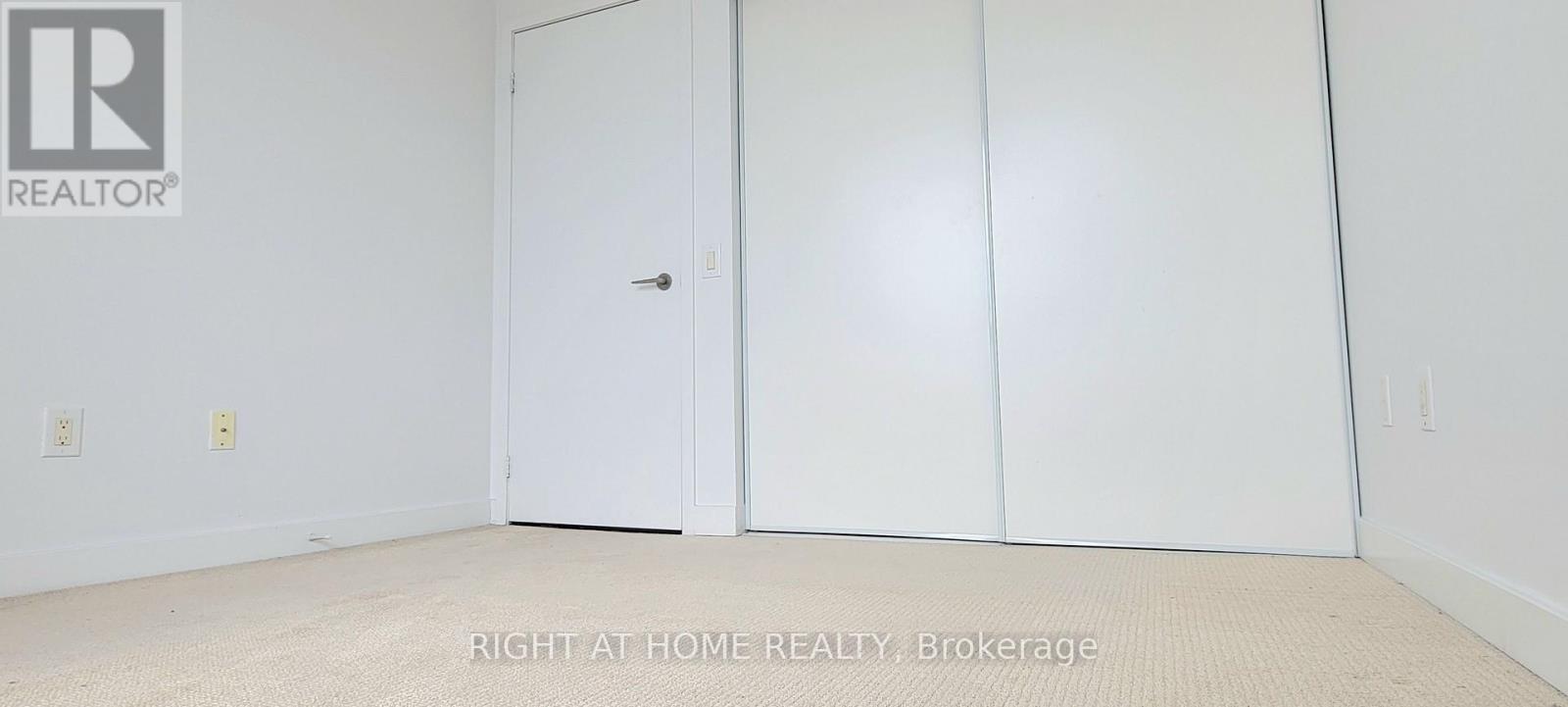 #2703 121 MCMAHON DRIVE - Image 12