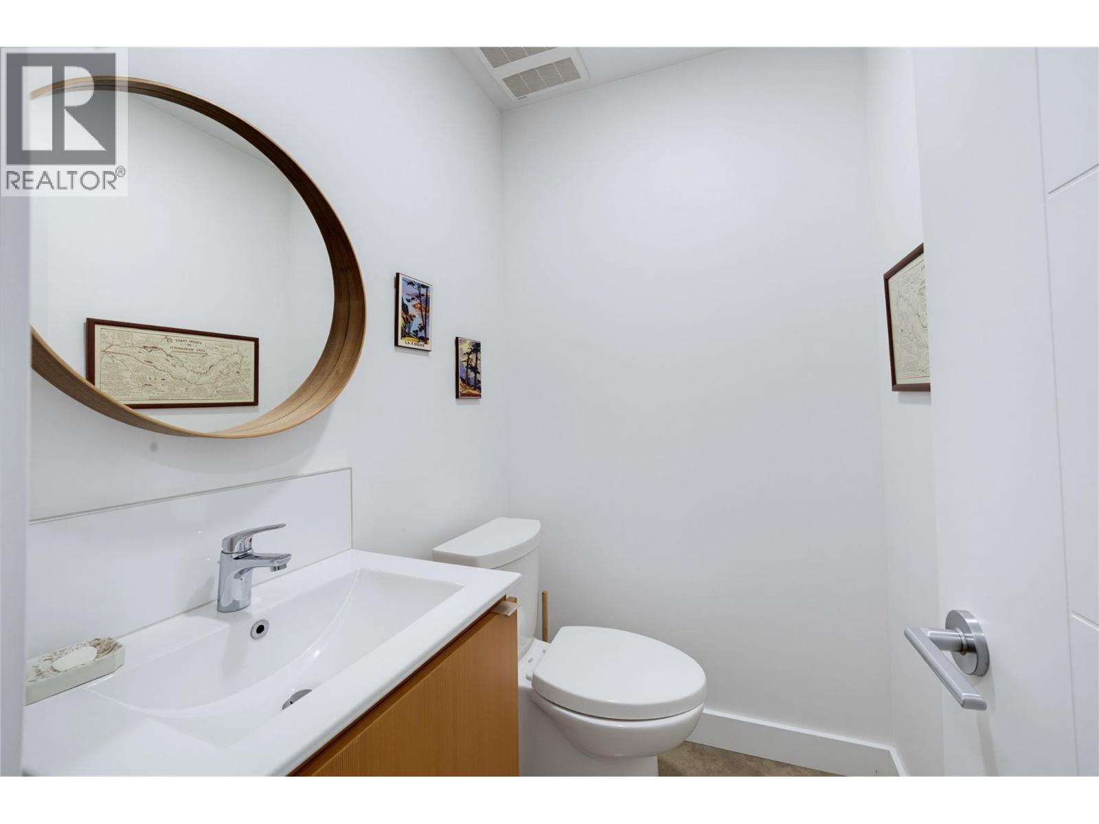#11 3820 20 Street NE - 31