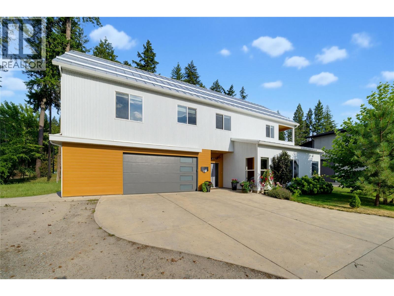 #11 3820 20 Street NE - 72