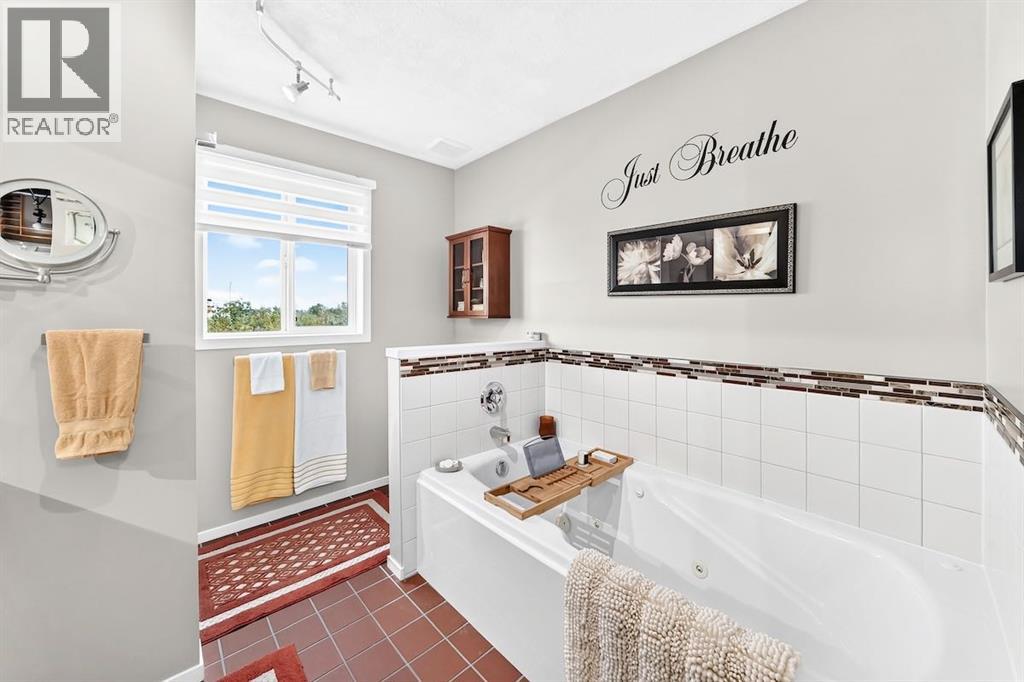 331 Royal Birch View NW - 26