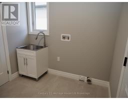 28 Sycamore Drive, Tillsonburg, ON N4G5R9 Photo 21