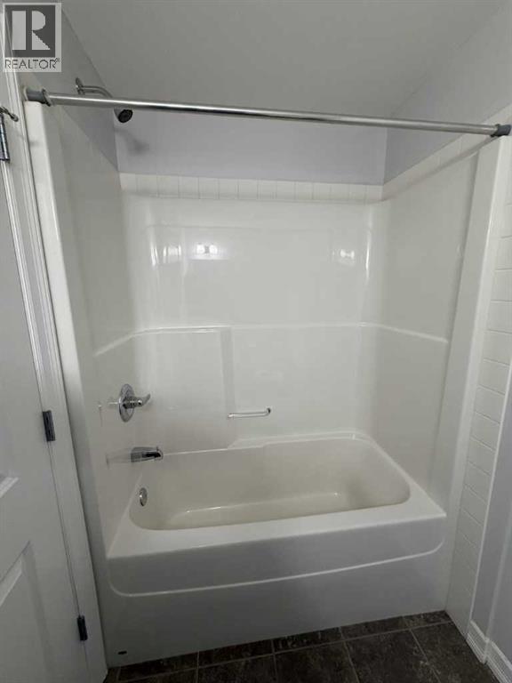 #219 117 Copperpond Common SE - 18