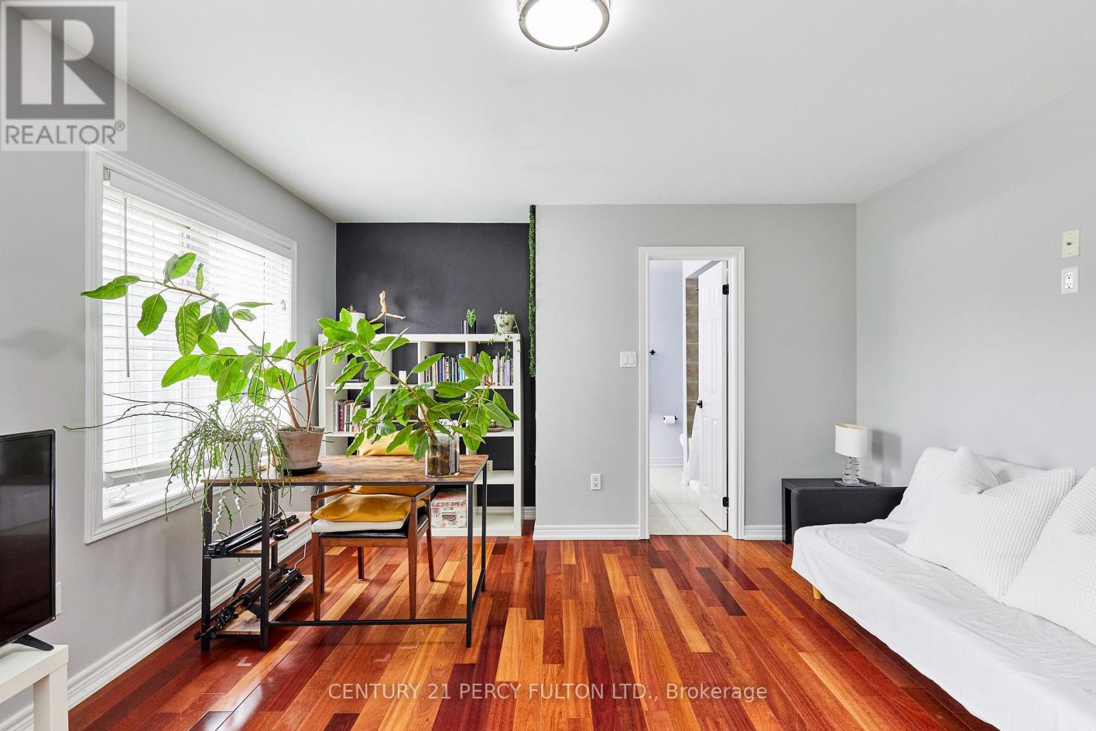 8 MACKELLER COURT - Image 32