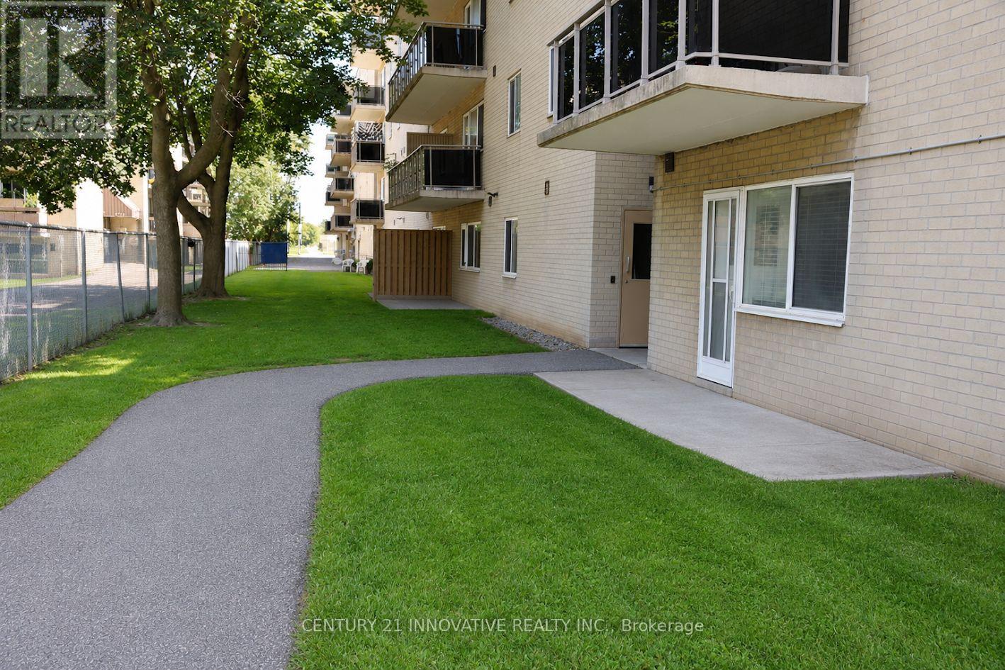 #101 936 GLEN STREET - Image 26