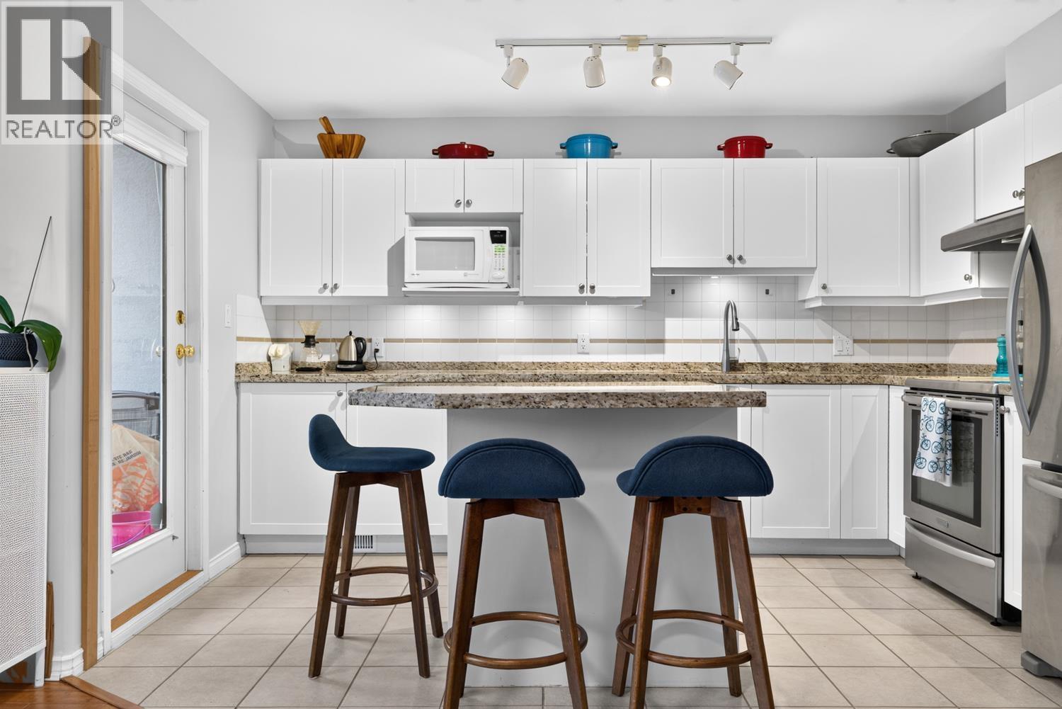 109 225 E 6TH STREET, North Vancouver