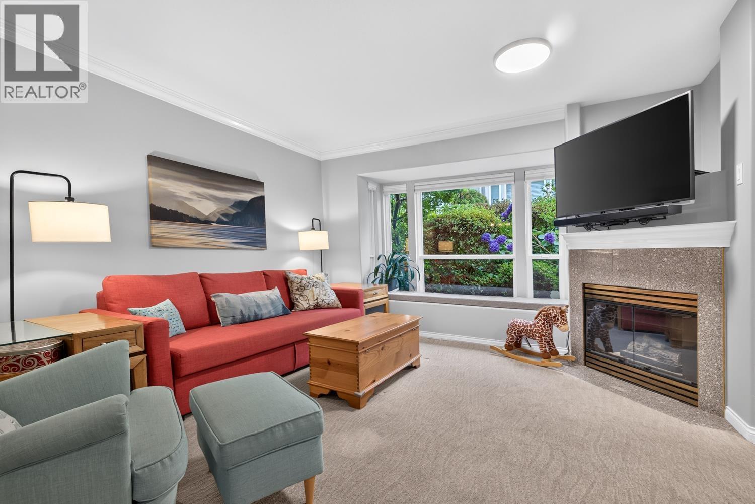 109 225 E 6TH STREET, North Vancouver