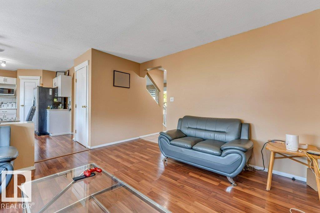 4424 28A ST NW - 20