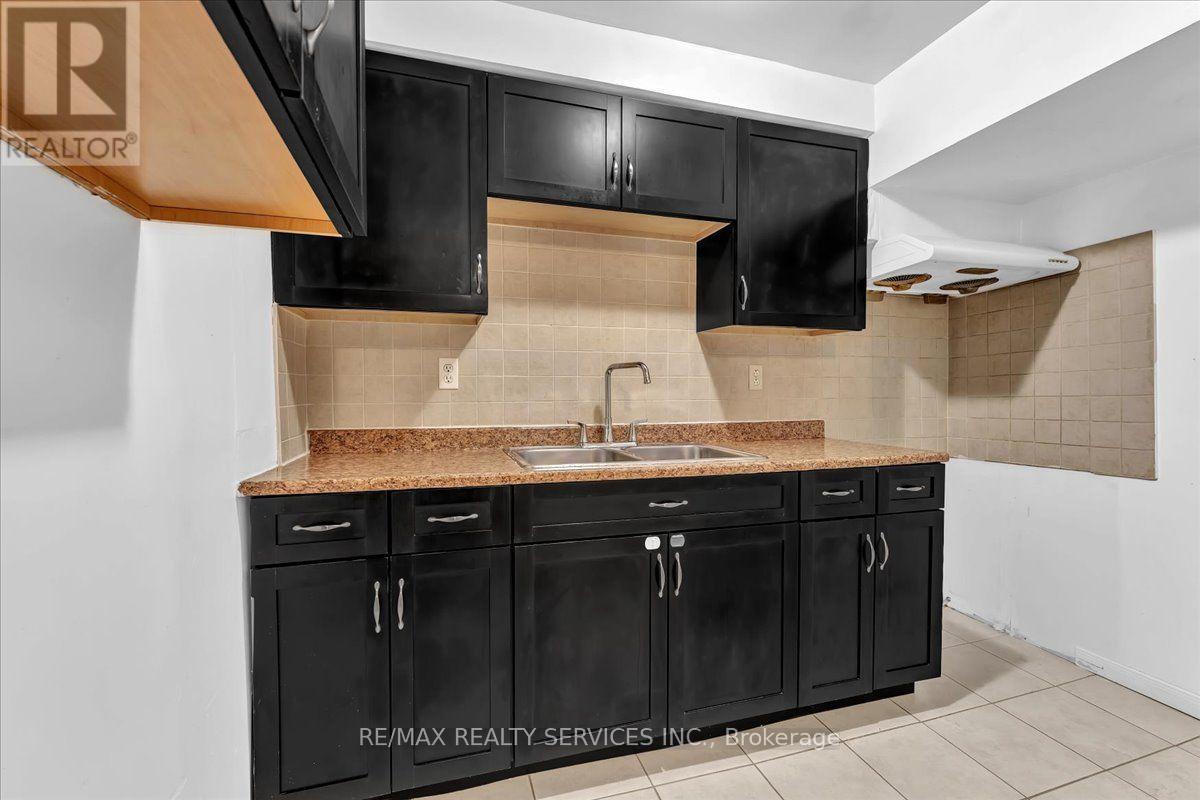 162 MAJOR WILLIAM SHARPE DRIVE - 29