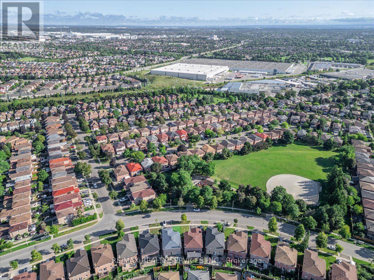 162 MAJOR WILLIAM SHARPE DRIVE - Image 38