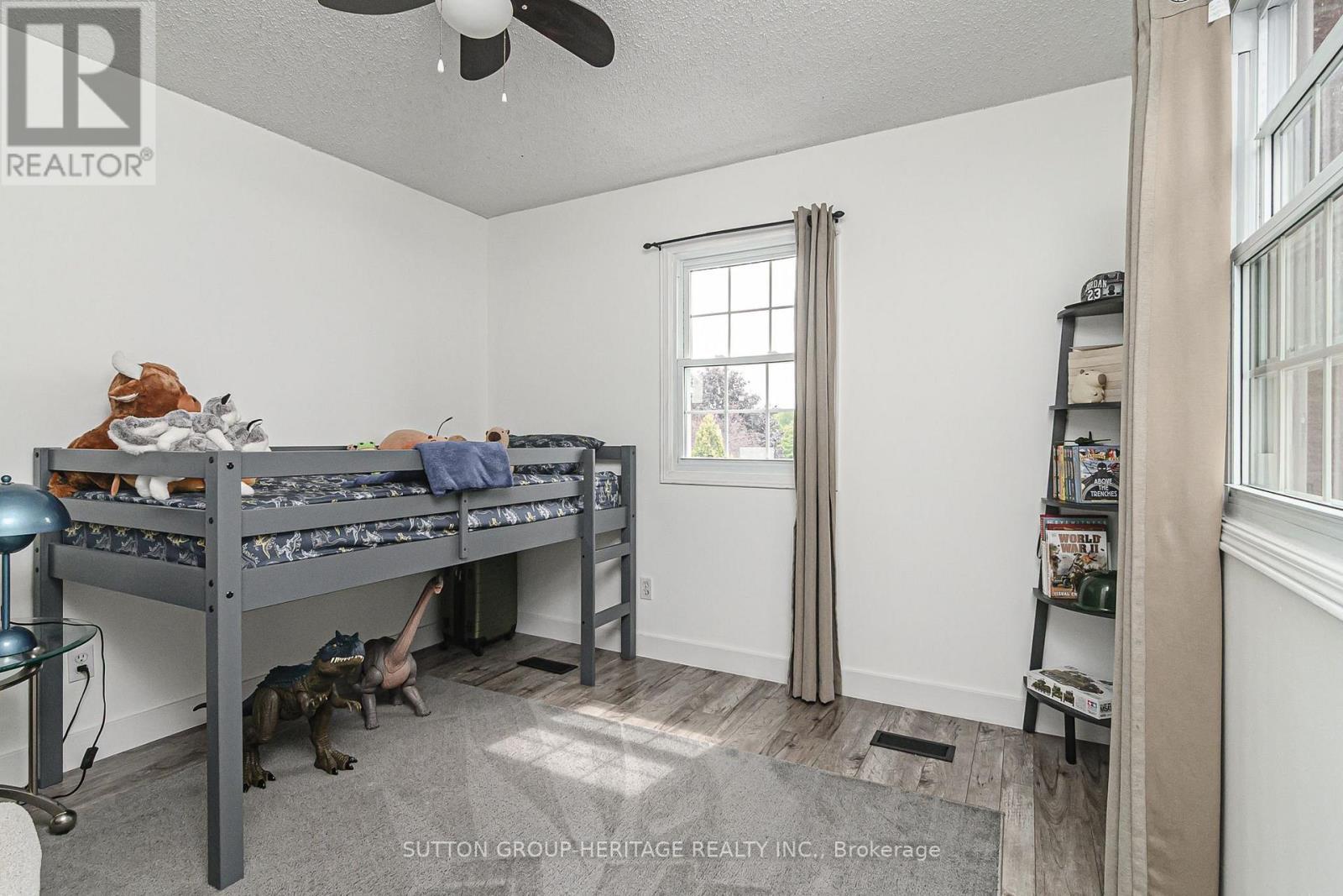 12 CURTIS COURT - Image 23