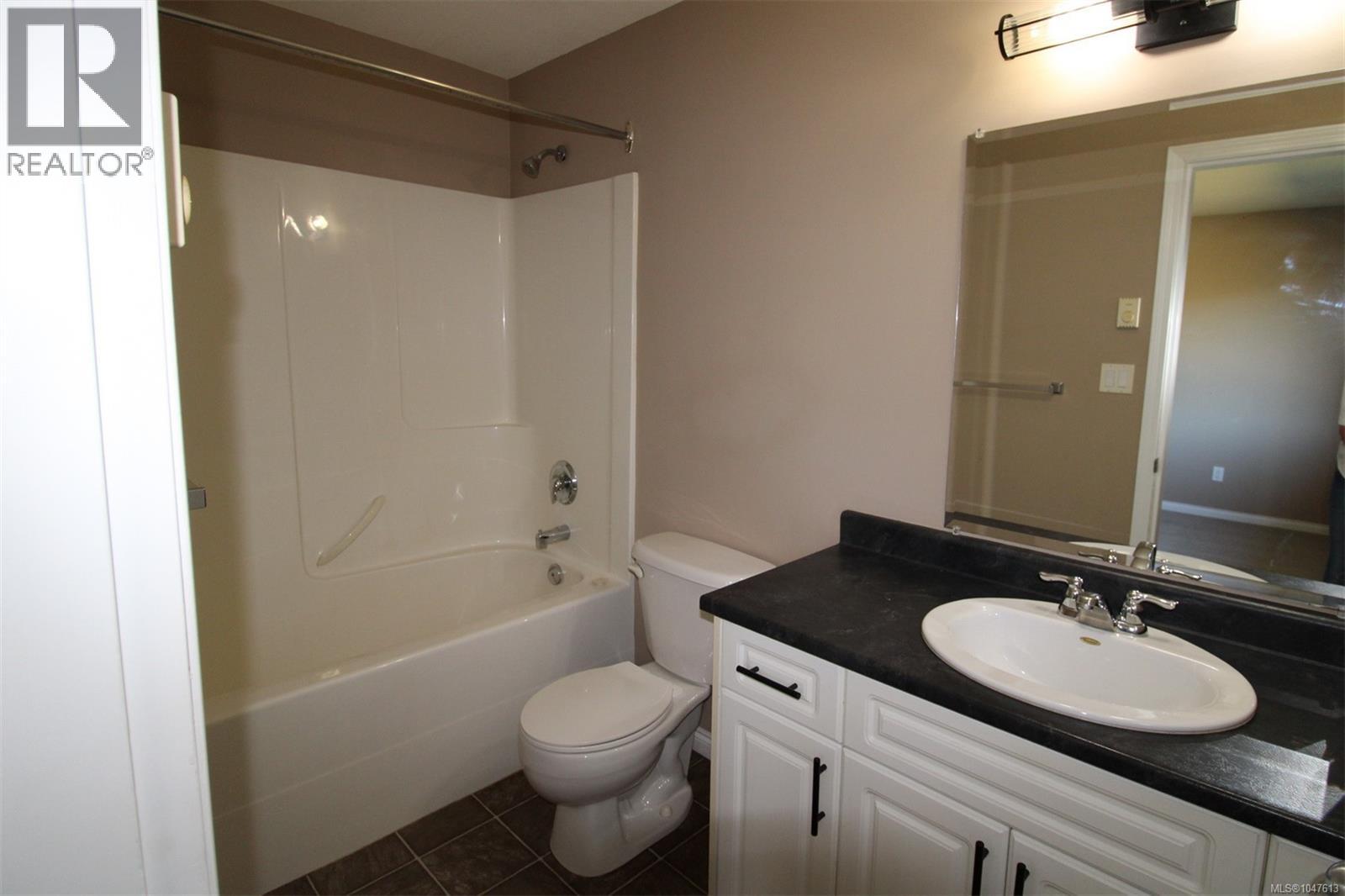 3381 Coniston Cres - 13