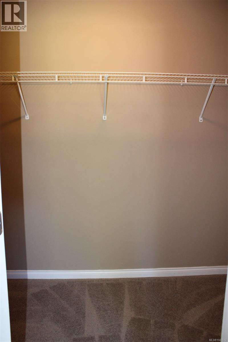 3381 Coniston Cres - 15