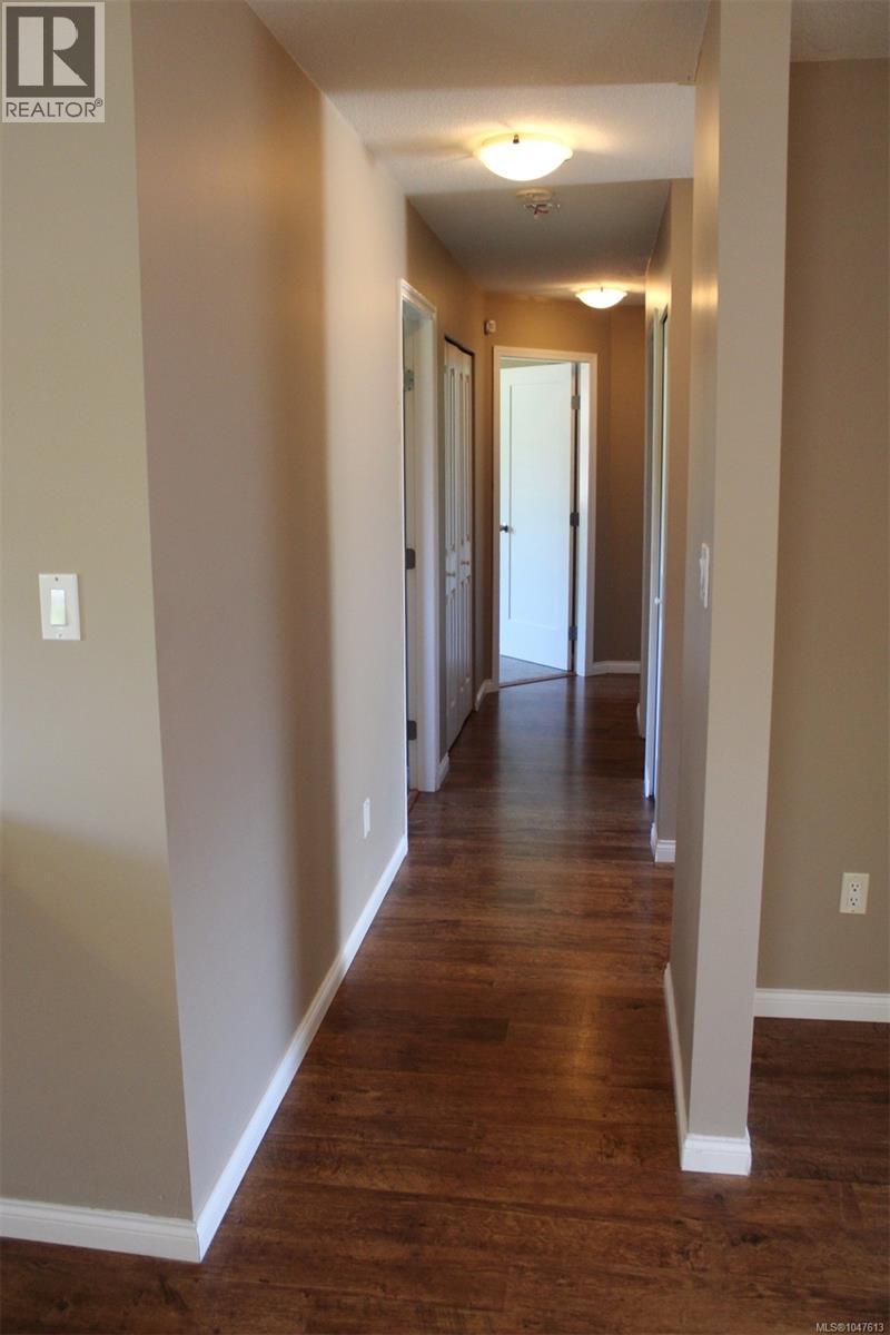 3381 Coniston Cres - Image 7