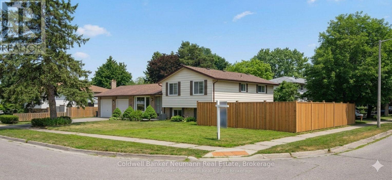 3 MEADOW CRESCENT - Image 34