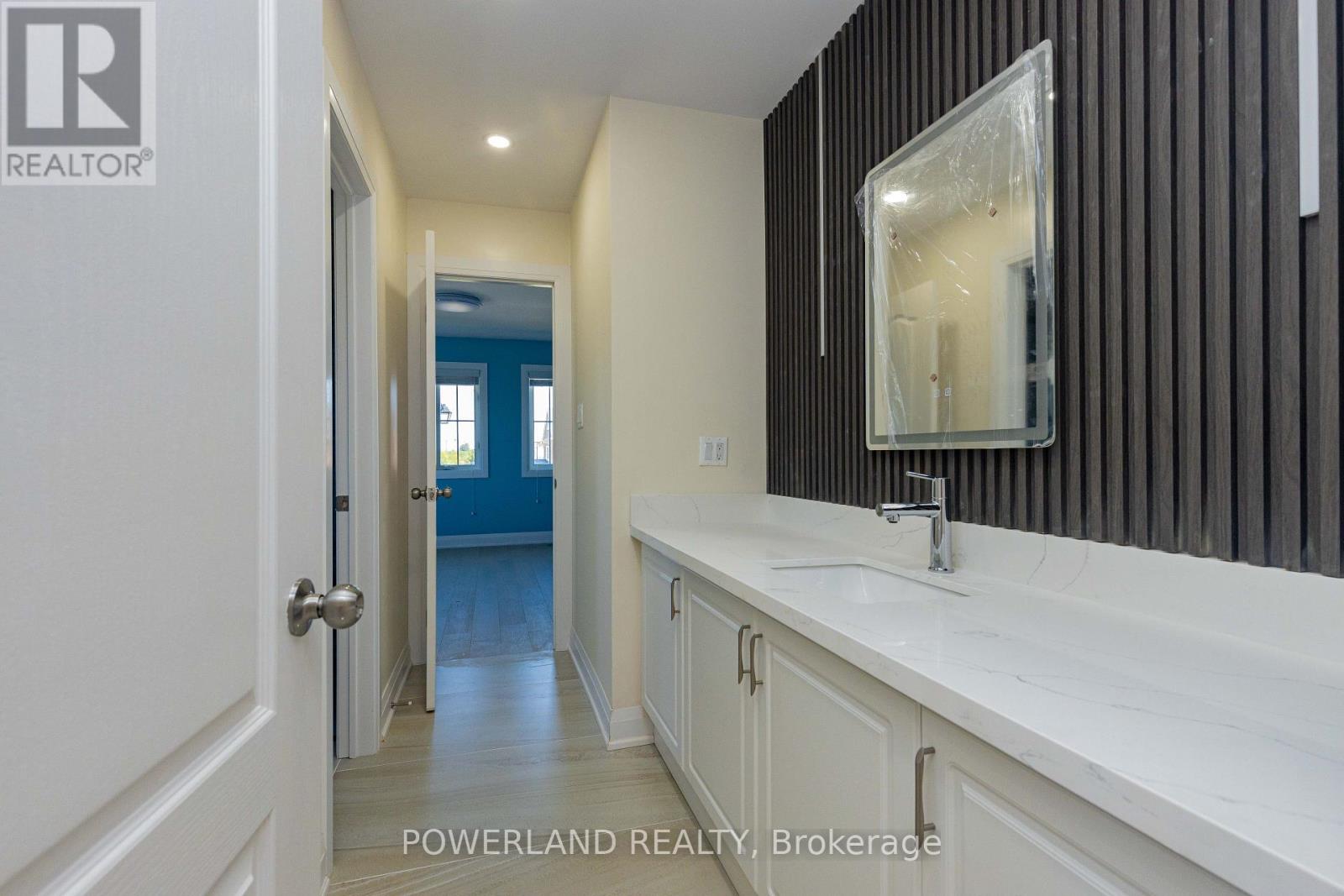 3 FAIRGROUNDS LANE - 38