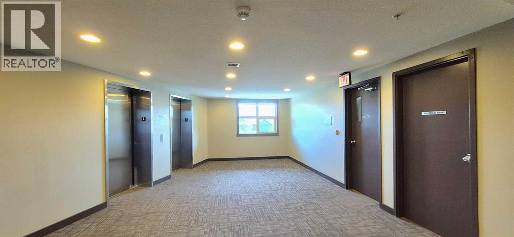 #206 15 ASPENMONT Heights SW - Image 29