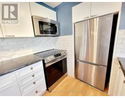 Main Floor - 62 Laidlaw Drive, Barrie, ON L4N7W2 Photo 9