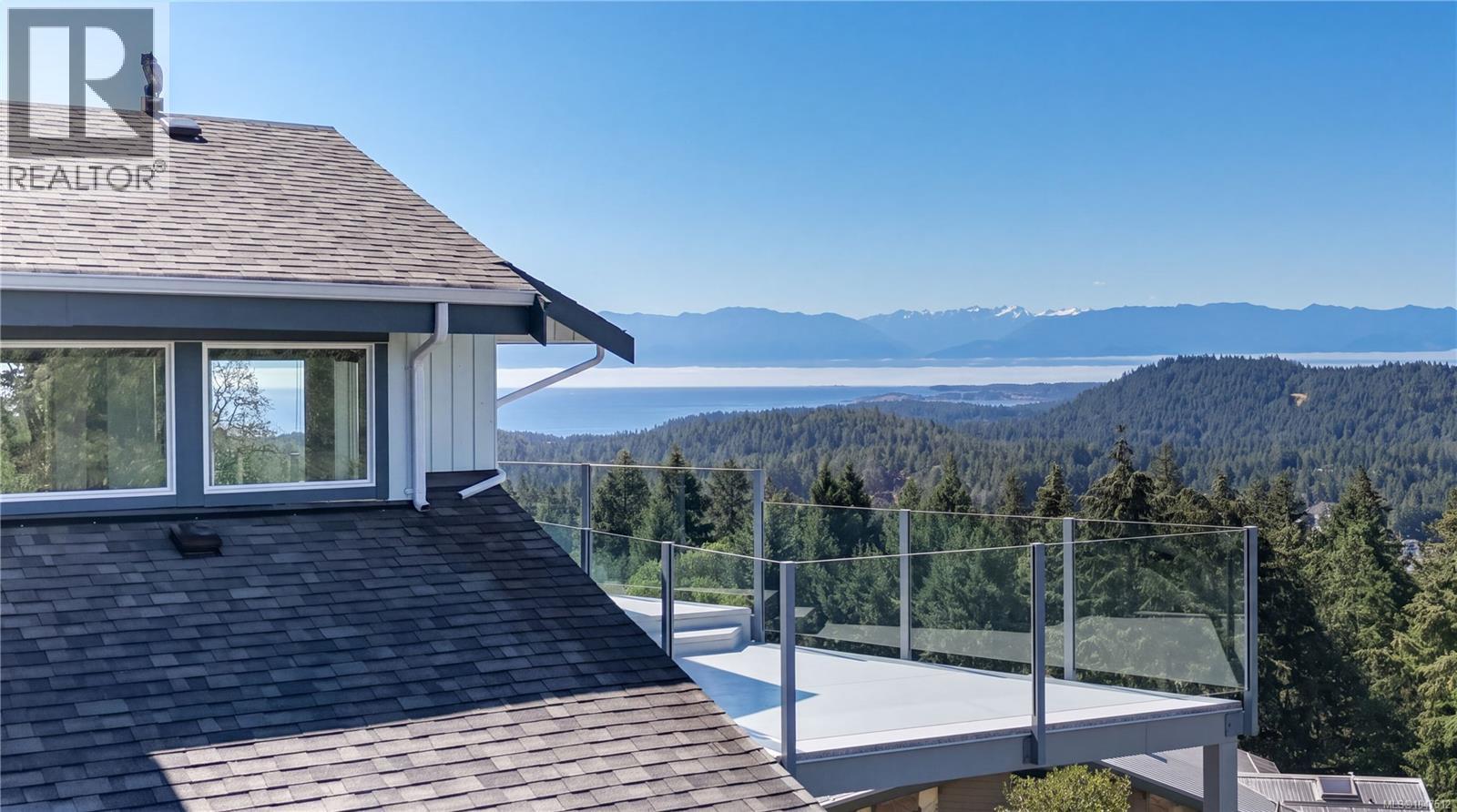 867 Walfred Rd, Langford