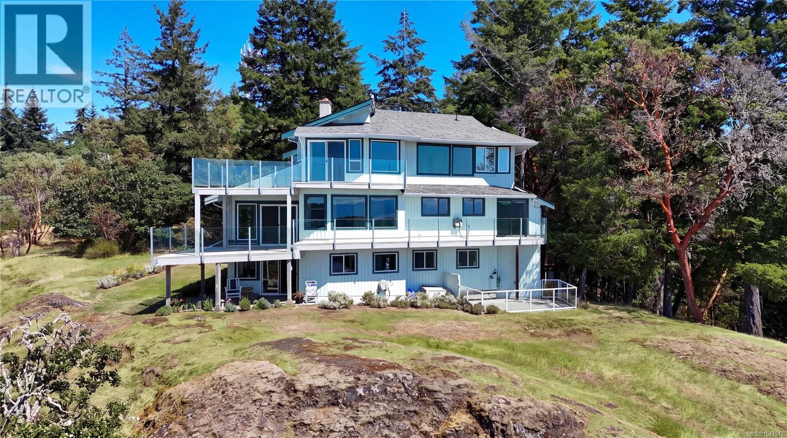 867 Walfred Rd - 36
