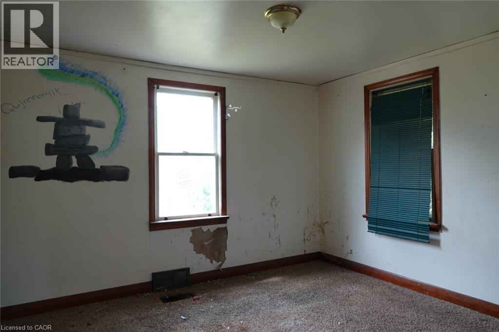 2490 ST ANNS Road - 4