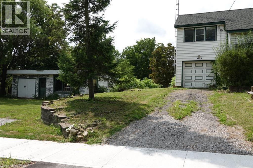 2490 ST ANNS Road - 32