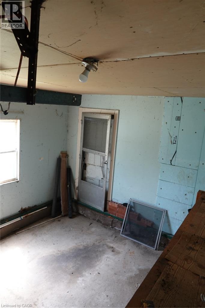 2490 ST ANNS Road - Image 11