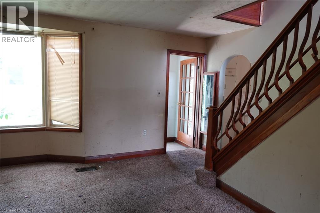 2490 ST ANNS Road - 7