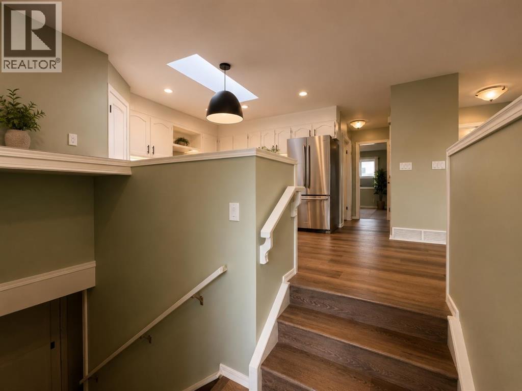 #2 717 centre Street - Image 3