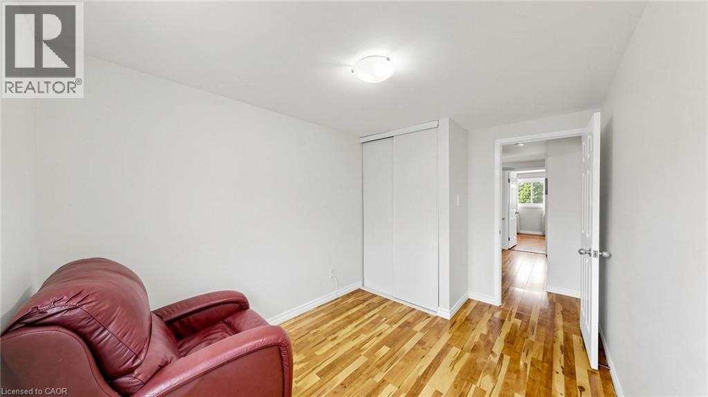 304 BLUEVALE Street - 30