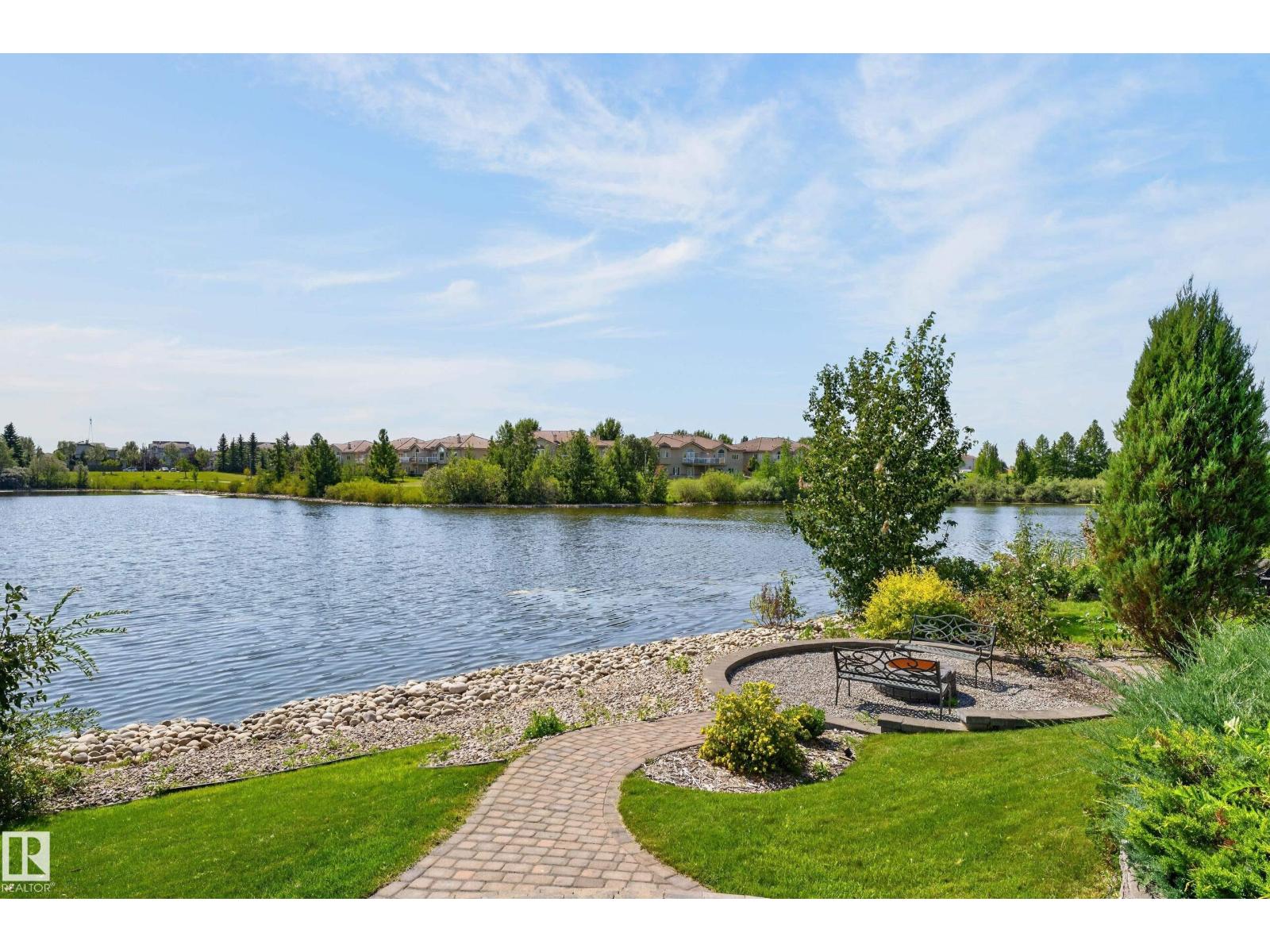 13527 158 AV NW - 26