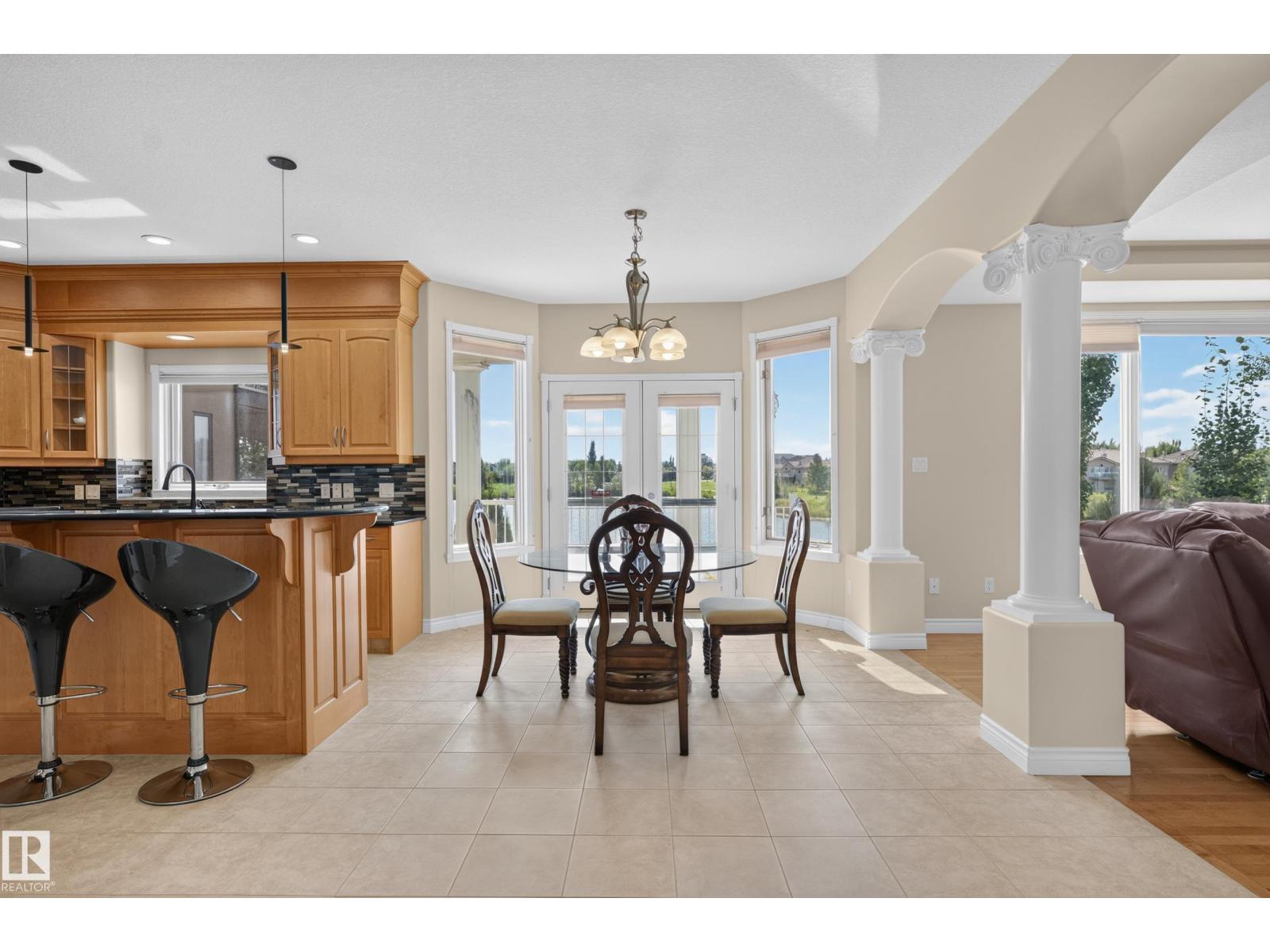 13527 158 AV NW - 13