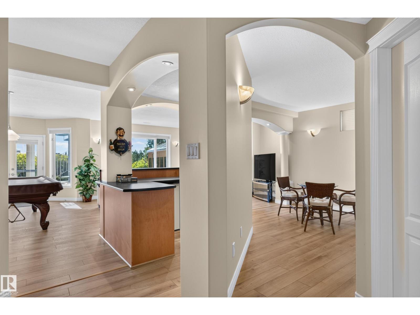 13527 158 AV NW - 45