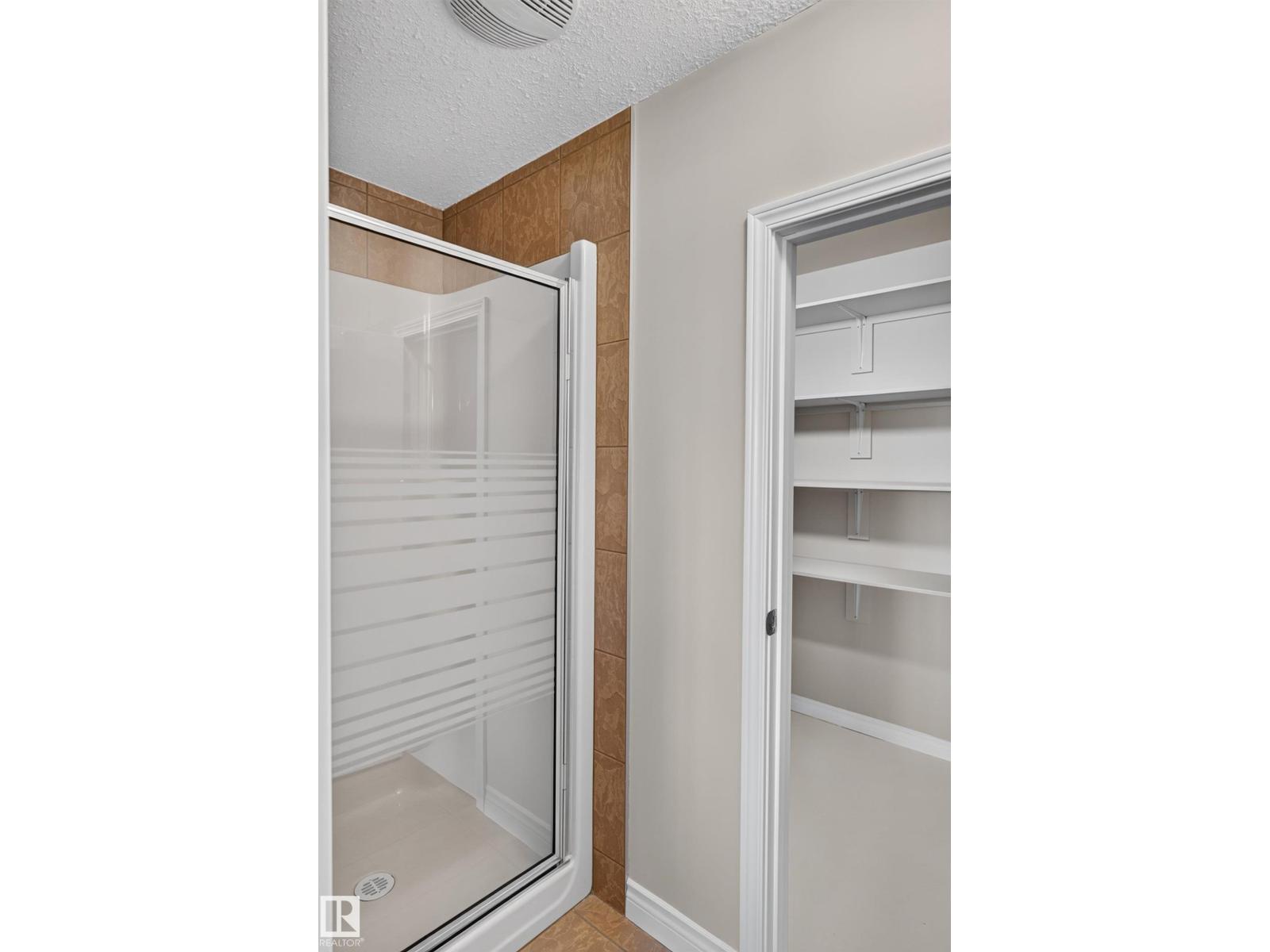 13527 158 AV NW - Image 52