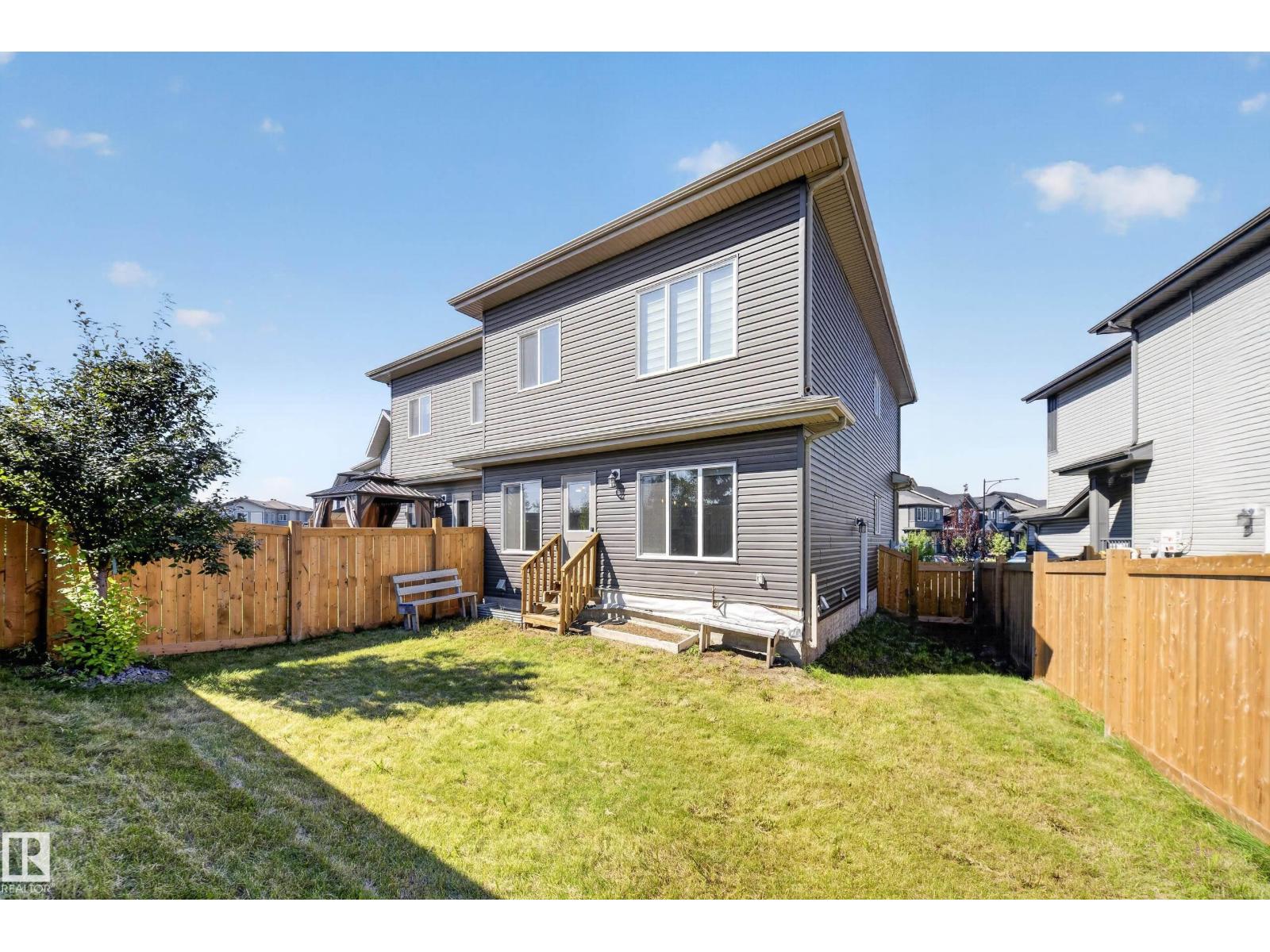 1174 GOLDFINCH CR NW - 50