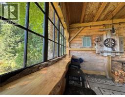 929 Princess Victoria View, Tahsis, BC V0P1X0 Photo 32