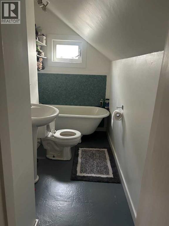 4637 50 Avenue - Image 10