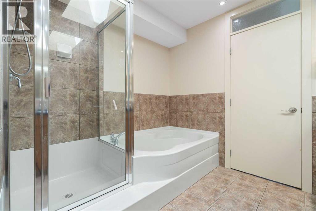 515 9 Street NE - 30